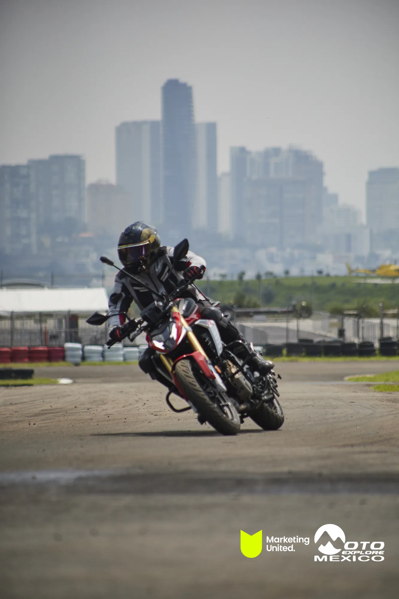 HUNK TRACKDAY 332